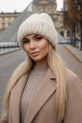 шапка DARSELDA BROWN