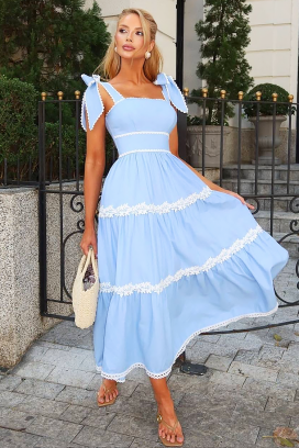 Дълга рокля с елегантна кройка и флорални елементи KASIRELA