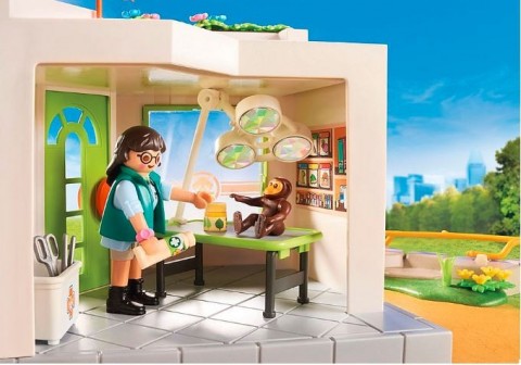Комплект Family Fun 709 00 Ветеринарна клиника в зоопаркаIVET.BG - Твоят онлайн бутик.