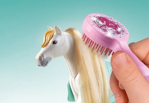 Комплект с фигурки Horses 71354 Isabella и Lioness в зоната за миене на конеIVET.BG - Твоят онлайн бутик.