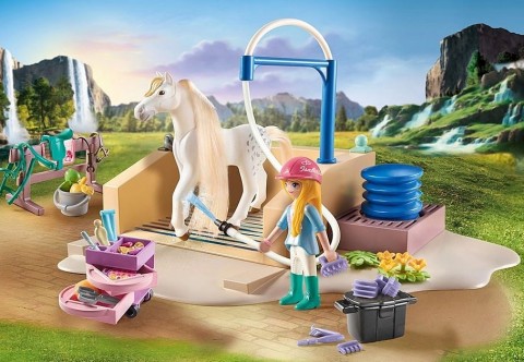 Комплект с фигурки Horses 71354 Isabella и Lioness в зоната за миене на конеIVET.BG - Твоят онлайн бутик.