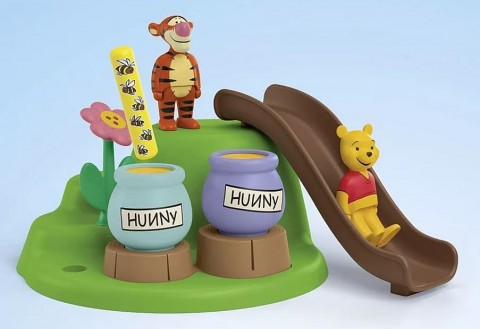 Комплект с фигурки Junior Disney 71694 Пчелната градина на Мечо Пух и ТигъраIVET.BG - Твоят онлайн бутик.