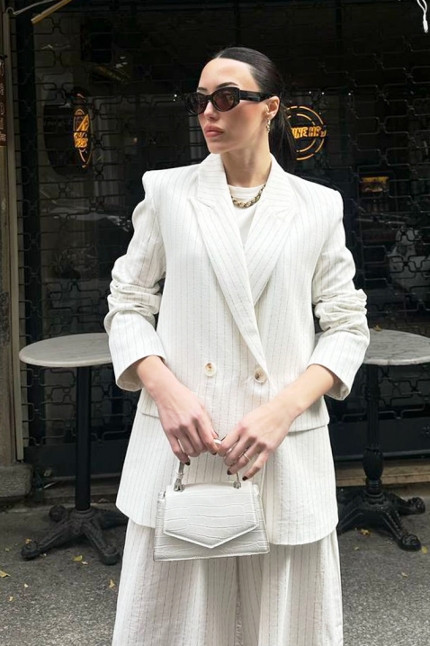 Комплект CHERDINA, Цвят: екрю, IVET.BG - Твоят онлайн бутик.