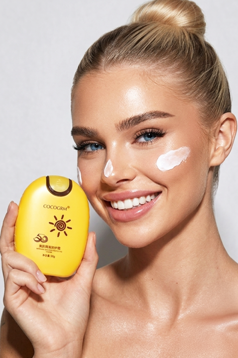 Слънцезащитен крем COCOGRM Face Sunscreen SPF 50IVET.BG - Твоят онлайн бутик.