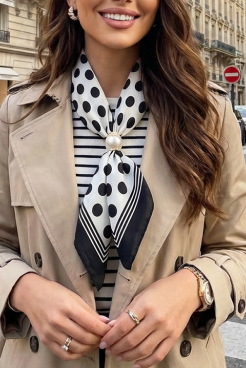 Фишу FOLINZA, Цвят: черно и бяло, IVET.BG - Твоят онлайн бутик.