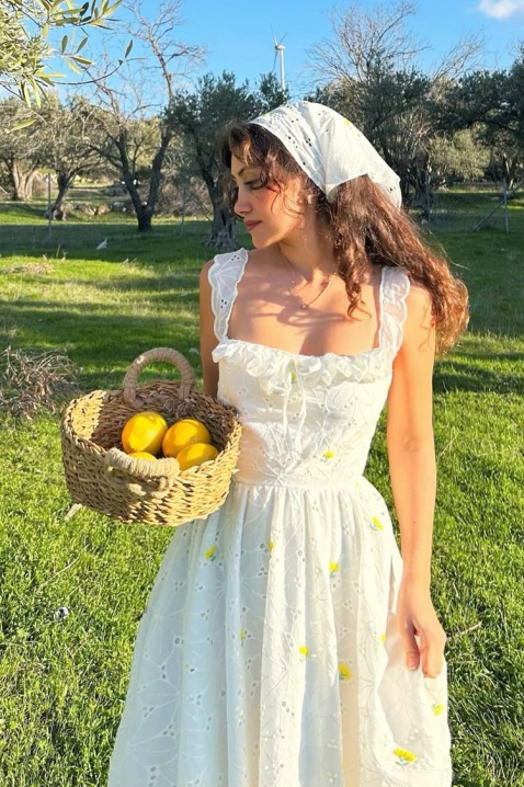 Романтична рокля в бохо стил от памук с флорален мотив VELMIRA, Цвят: екрю, IVET.BG - Твоят онлайн бутик.