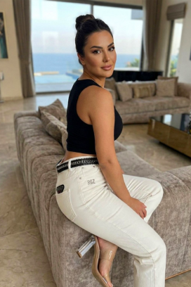 Дамски дънки в светъл цвят и свободна кройка KALYRA, Цвят: екрю, IVET.BG - Твоят онлайн бутик.