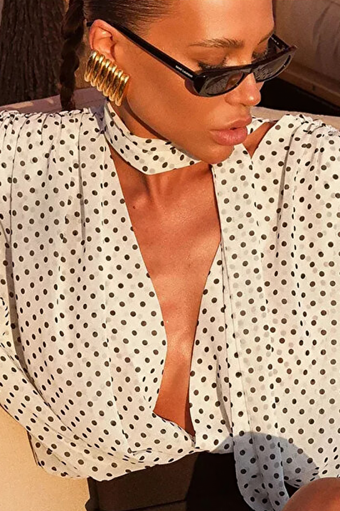 Дамска бяла риза на точки с V-деколте и ефектна връзка VIALINA, Цвят: бял с черен, IVET.BG - Твоят онлайн бутик.