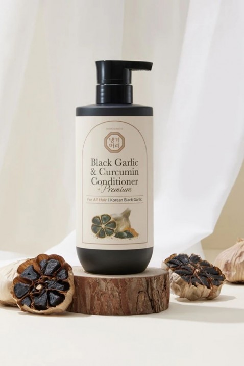 Daeng Gi Meo Ri Black Garlic & Curcumin Treatment 500 млIVET.BG - Твоят онлайн бутик.