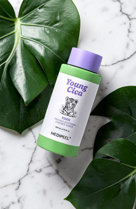 MEDI-PEEL Young Cica PDRN Trouble Soothing Essence Toner 200 mlIVET.BG - Твоят онлайн бутик.