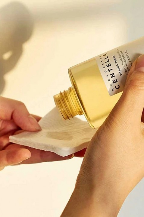SKIN1004 Madagascar Centella Light Cleansing Oil 30 mlIVET.BG - Твоят онлайн бутик.