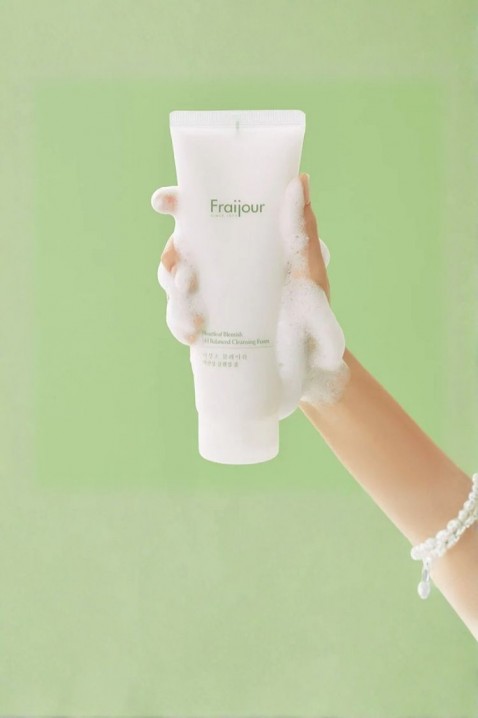 Fraijour Heartleaf Blemish pH Balanced Cleansing Foam 250 mlIVET.BG - Твоят онлайн бутик.