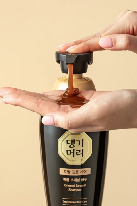 Daeng Gi Meo Ri Anti-hair loss shampoo Oriental Special Shampoo 500 mlIVET.BG - Твоят онлайн бутик.