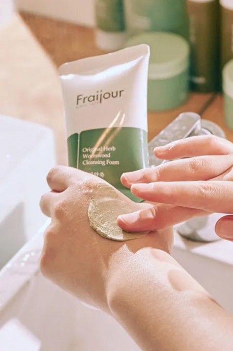 Fraijour Original Herb Wormwood Cleansing Foam 150 mlIVET.BG - Твоят онлайн бутик.