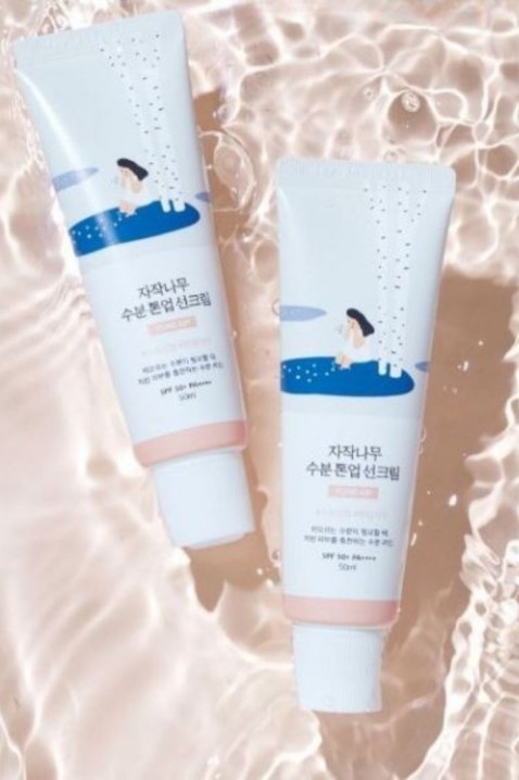 ROUND LAB Birch Juice Moisturizing Tone-Up Sunscreen SPF50+ PA++++ 50 mlIVET.BG - Твоят онлайн бутик.