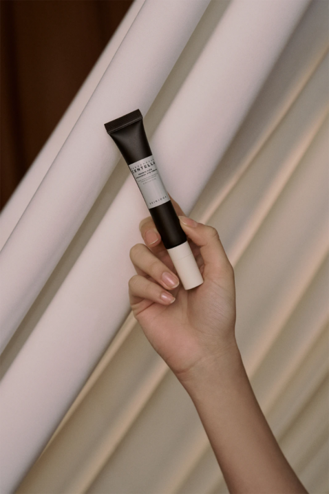 SKIN1004 Madagascar Centella Probio-Cica Bakuchiol Eye Cream 20 mlIVET.BG - Твоят онлайн бутик.