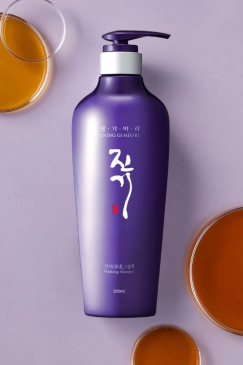 Daeng Gi Meo Ri Vitalizing Shampoo 500 mlIVET.BG - Твоят онлайн бутик.