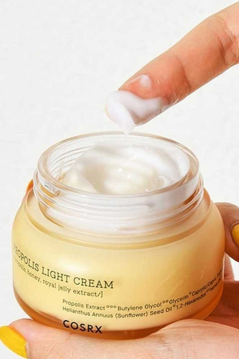 COSRX Propolis Light Cream Light Cream, 65 mlIVET.BG - Твоят онлайн бутик.