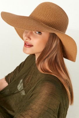 шапка HATANA BEIGE