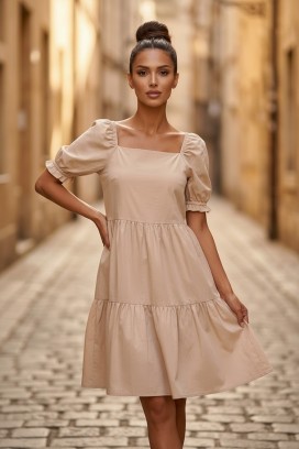 разкроена миди рокля с квадратно деколте и обемни ръкави SELENASA BEIGE